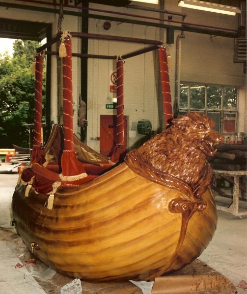 full-Black-Hearts-in-Battersea-Balloon-Gondola0002