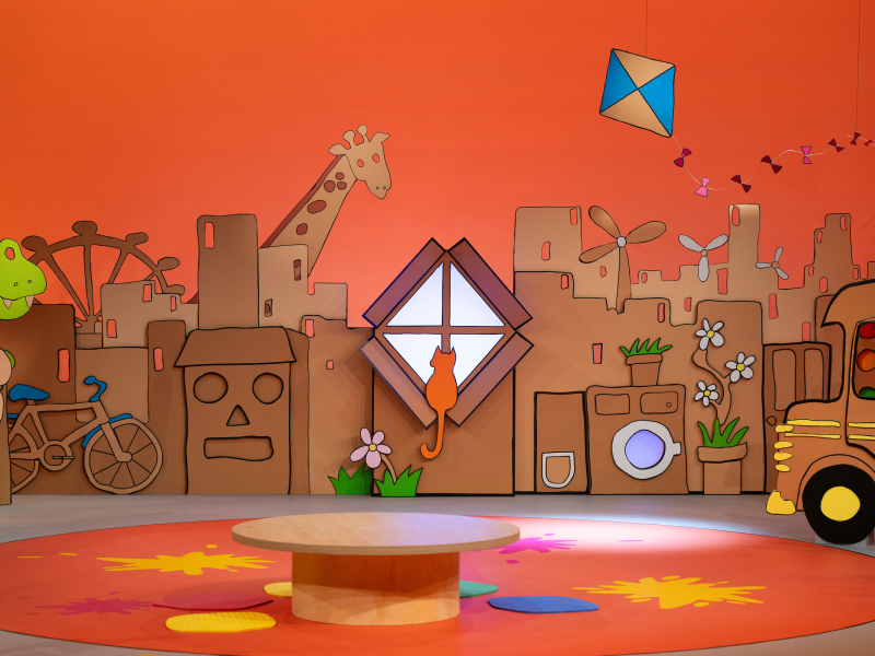 14.10.24 BBC Studios - Kids & Family
Playtime Towers - RX03- Peas & RX06 Bees
presenter Lydia Kirkton